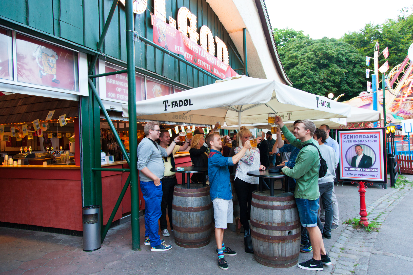 Bakken Pub Bar Ølgod Gruppe Voksen Stemning Øltour Facade