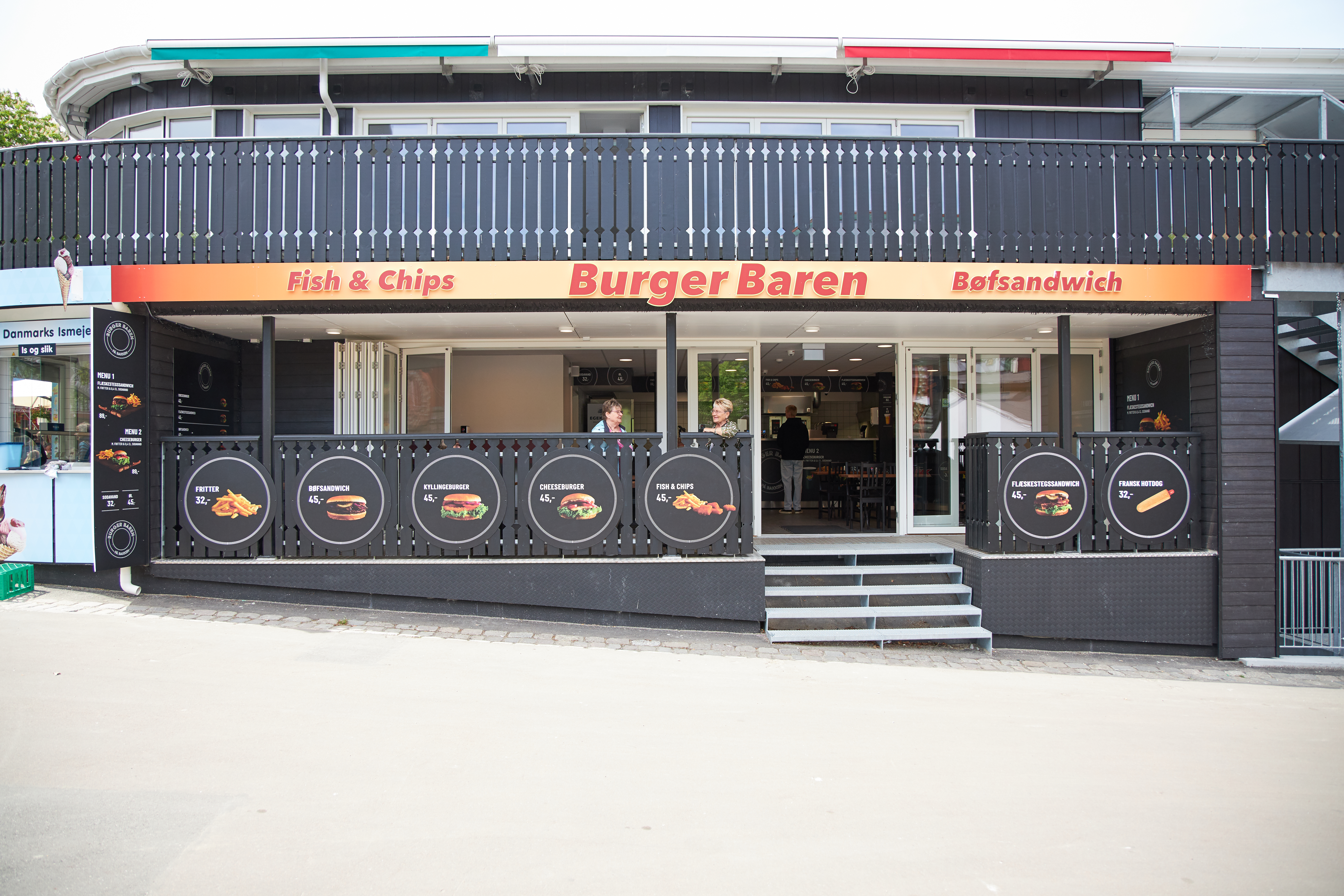 Burger Baren Facade Fastfood.jpg